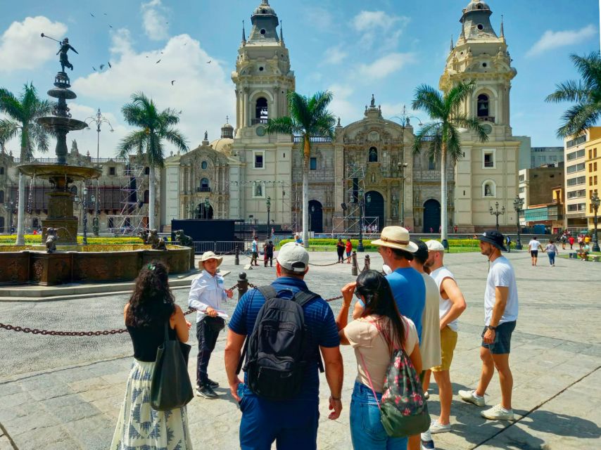 Lima: Small Group City Walking Tour With Catacombs Ticket - Tour Overview