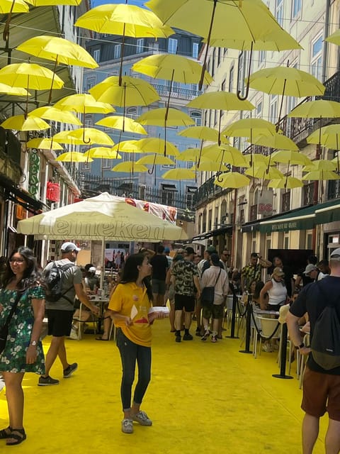 Lisbon: 1-HOUR Guided Tuk Tuk Tour in Old Town & City Center