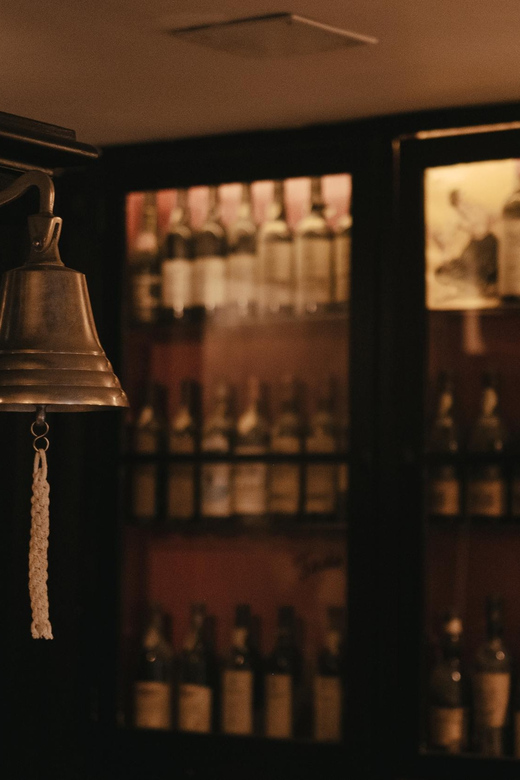Lisbon: Fado Night With Dinner in a Traditional Fado House