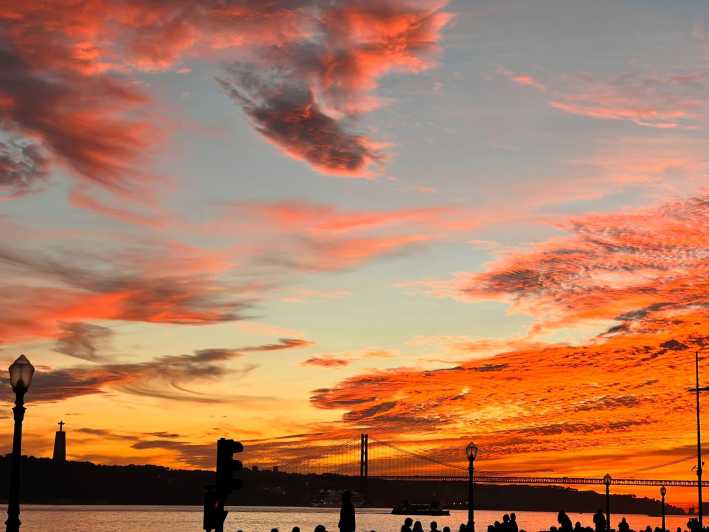 Lisbon: Old Town and Belem Tuk Tuk Tour 3hours