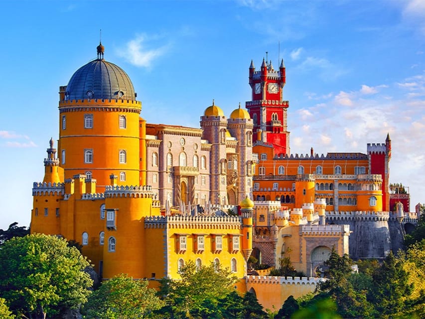 Lisbon: Private Sintra, Cabo Da Roca, and Cascais SUV Tour