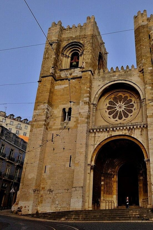 Lisbon: Private Tour by Tuk Tuk