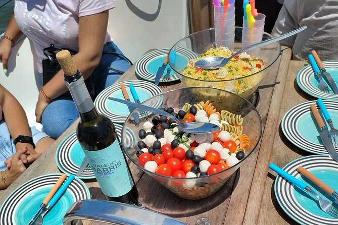 Lisbon Sailing Yatch Party Rentals (4:30 H) With Host, F & D - Activity Overview