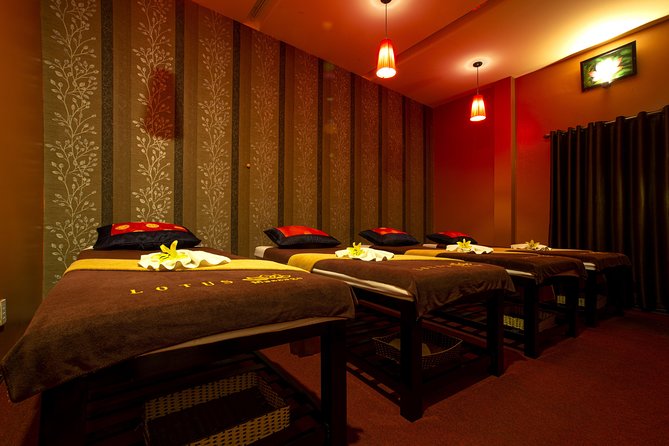 Lotus Signature Massage 80 Mins ( Thai & Vietnamese Traditional Massage )