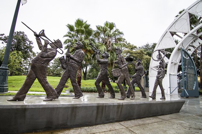 Louis Armstrong and Jazz Private Walking Tour With Concert