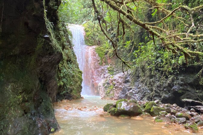 Luxury Day Trip Getting off the Beaten Path Waterfalls & Caverns