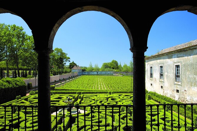 Luxury Private Arrábida Tour and Bacalhoa Palace With Exclusive Wine Taste - Schedule and Pickup