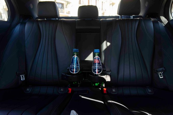 Luxury Transport From Warsaw to Cracow by Private Car