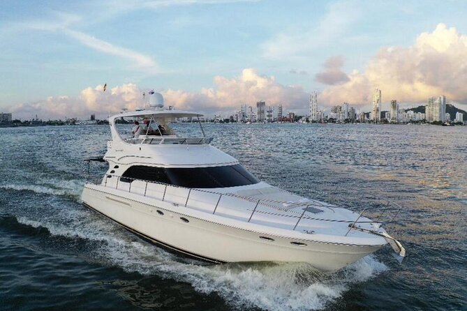 Luxury Yacht Rental in Cartagena De Indias Sea Ray 56 - Overview of Luxury Yacht Rental