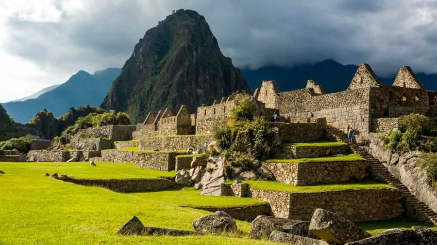 Machu Picchu + Mountain of 7 Colors Tour 2 Days 1 Night - Tour Overview