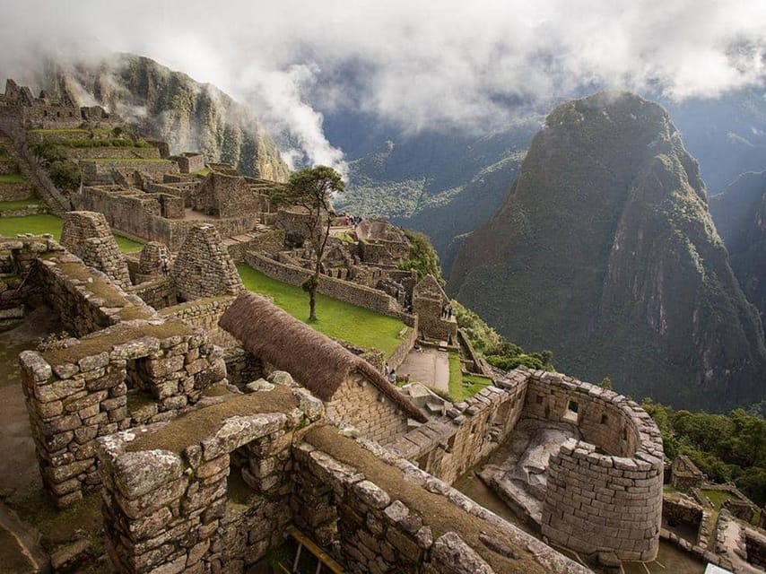 Machu Picchu Tour By Train Full Day – Culture (1 DAY)