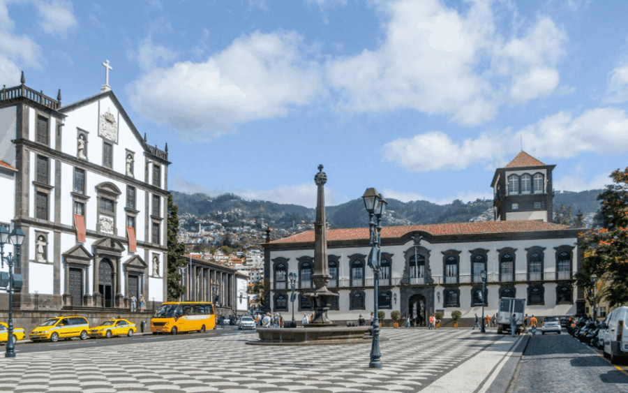 Madeira: Classic Tuk Tour With Wine Tasting