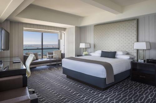 Manchester Grand Hyatt San Diego - Hotel Overview