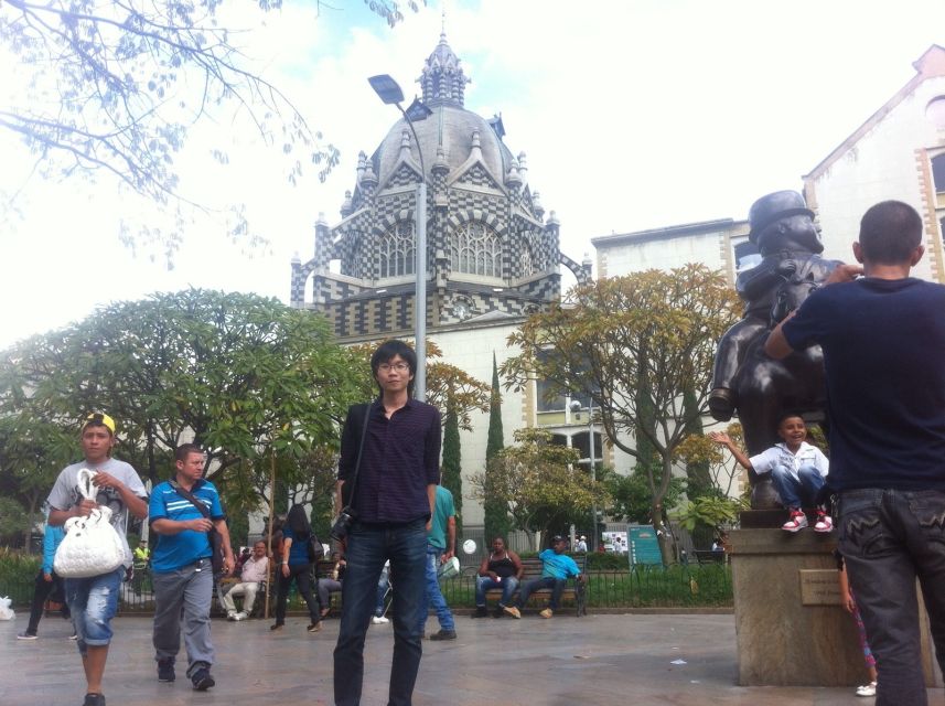 Medellín: 4-Hour Religious and Historical Tour