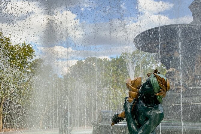Mendoza Walking Tour Visit the Park and the City