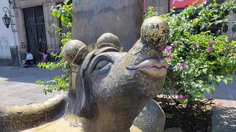 Mexico City: Gay Side of History I; Gay Plazas and Temples
