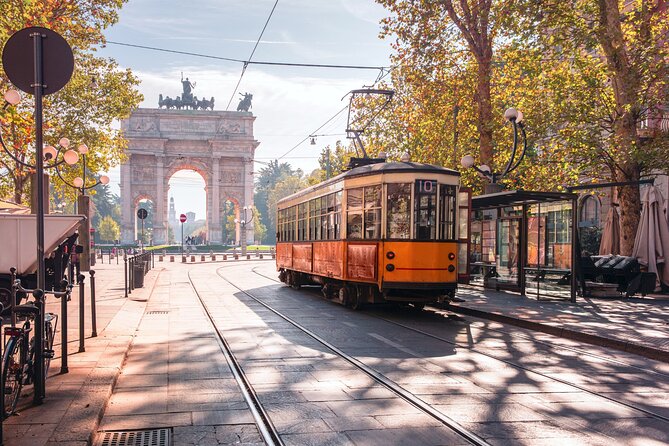 Milan Highlights Self Guided Scavenger Hunt and Walking Tour - Overview and Experience
