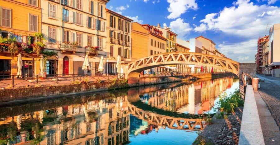 Milan: Small Group Naviglio Grande Aperitivo Tour