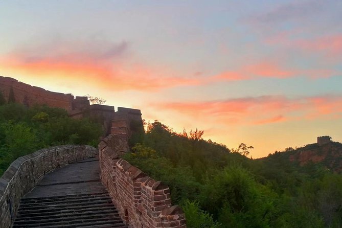 Mini-Group 6km Hiking Jinshanling Great Wall to Simatai West