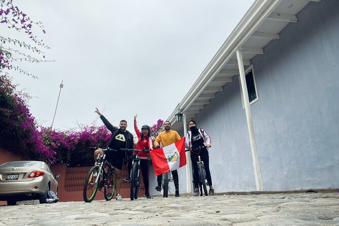 Miraflores and Barranco Private Bike Tour