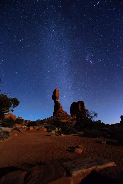 Moab: The Windows Astro-Photography and Stargazing Hike - Exploring Arches National Park