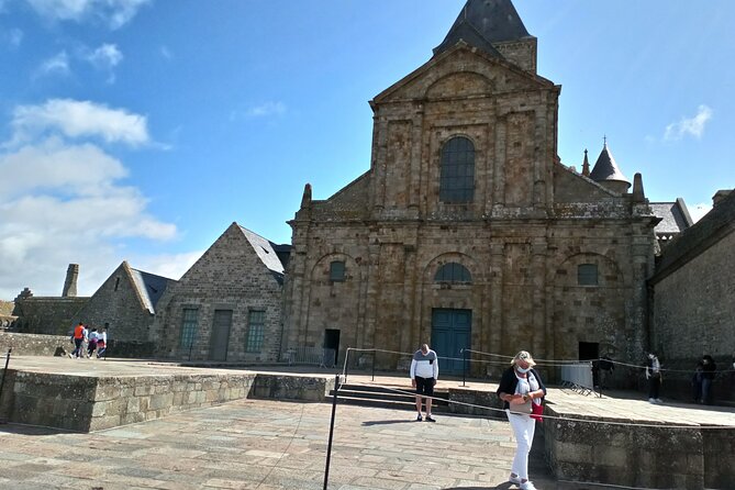 Mont Saint-Michel Abbey in the Middle Ages: A Self-Guided Audio Tour