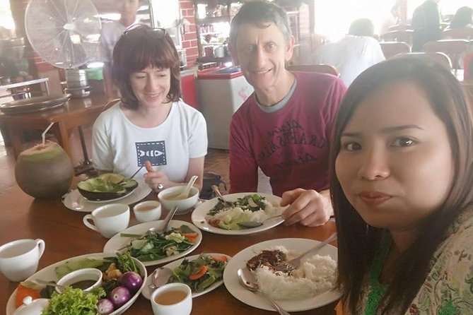 Morning Eat, Walk & Ride Tour