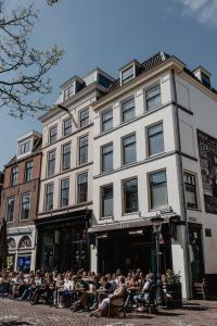 Mother Goose Hotel - Hotel Overview and Location