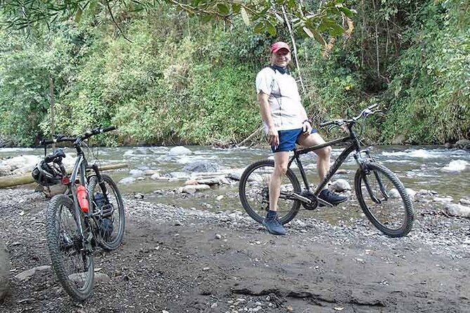 Mountain Bike: Quito to Mindo Cloud Forest - Full Day