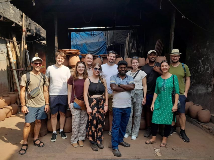 Mumbai: 2 Hours Dharavi Slum Tour With Local Guide