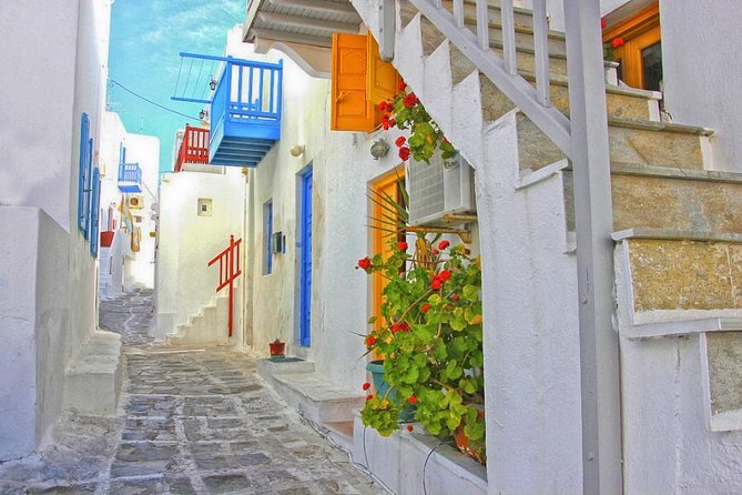 Mykonos Essential