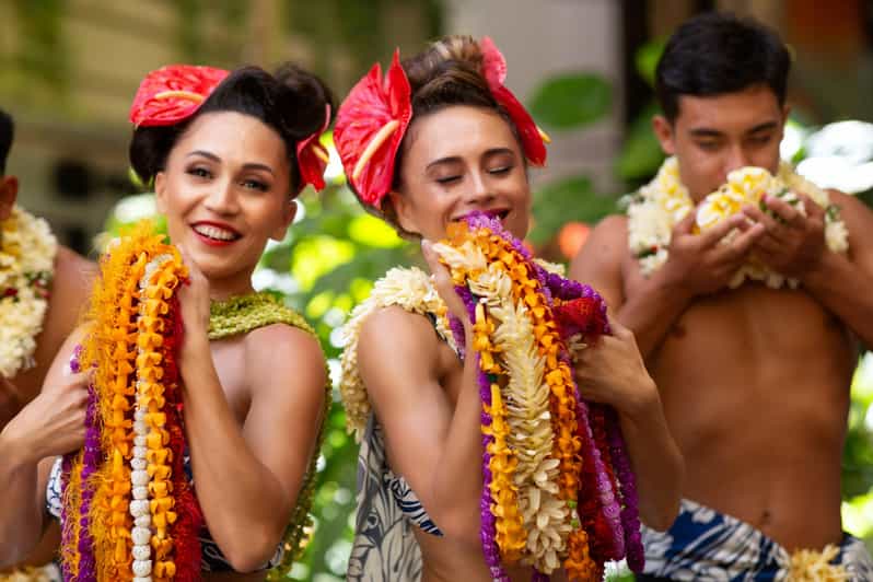Na Lei Aloha, Luau and Hula Show, Hawaiian Music and Hula - An Authentic Hawaiian Experience