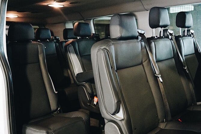 Nashville Roundtrip Airport Transfer by Private Van