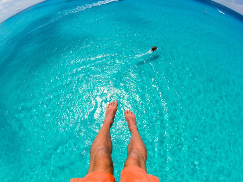 Nassau: Jet Ski Ride, Parasailing & Banana Boat Tour