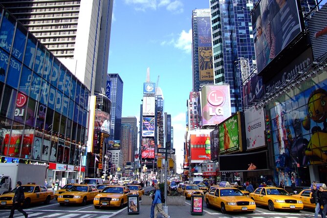 New York Airport JFK Round-Trip Private Transfer by Luxury SUV