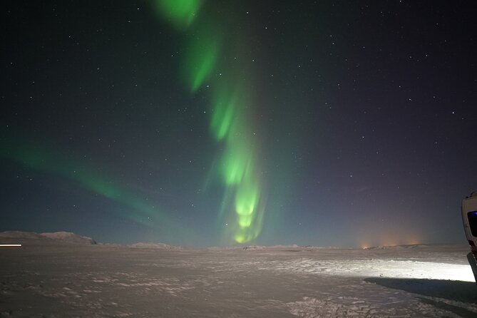 Northern Lights in Luxury Off-Road SUV With Photos and Treats (Private 1-6 Pax)