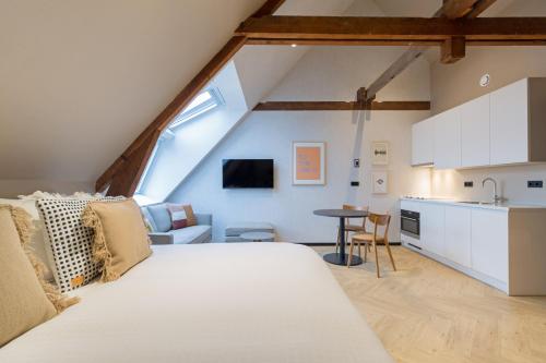 Ocean House Scheveningen - Property Overview