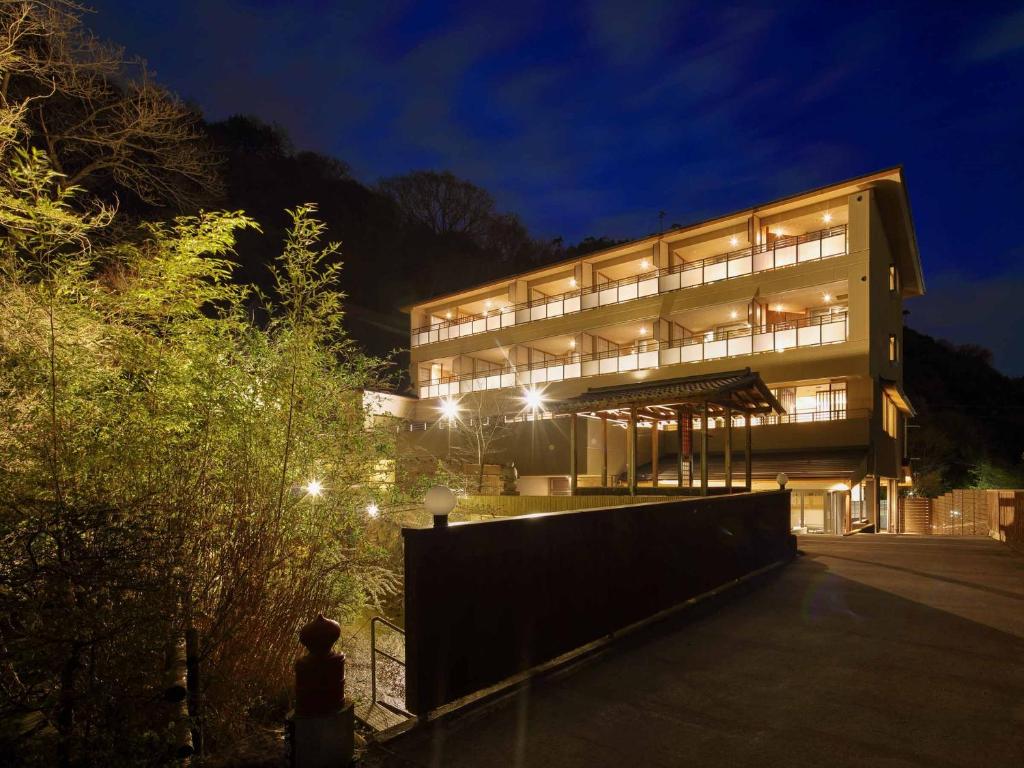Okuno Hosomichi - Property Overview