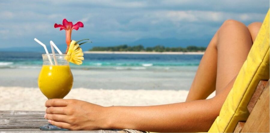 Olbia: 2-Hour City and Beach Tour by Tuk Tuk