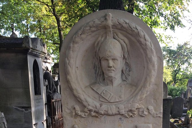 One Hour Père Lachaise Cemetery: A Self-guided Audio Tour