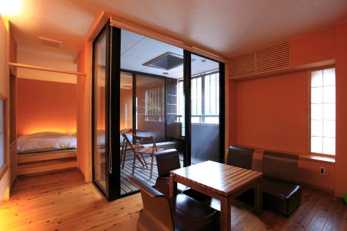 Onsen Ryokan Yamaki - Overview and Location