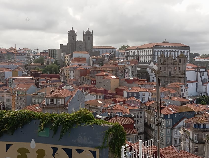 Oporto – Old Town Tour With Official Tour Guide