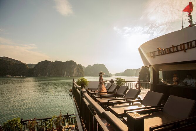 Overnight Halong Bay Cruise Including Transfer Service and Kayaking or Bamboo Boat Activities - Culinary Offerings