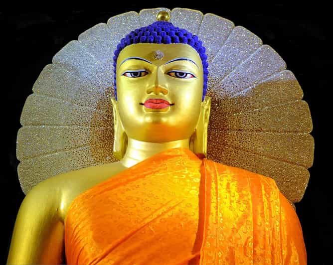 Overnight Varanasi Tour From Mumbai With Return Flight