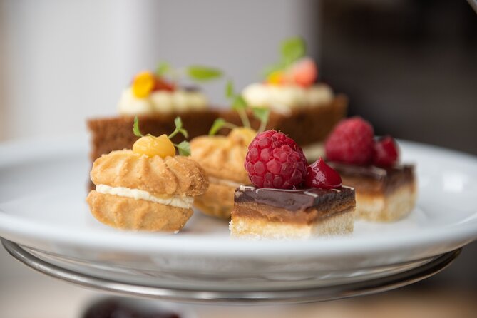 Oxford University Walking Tour With Afternoon Tea