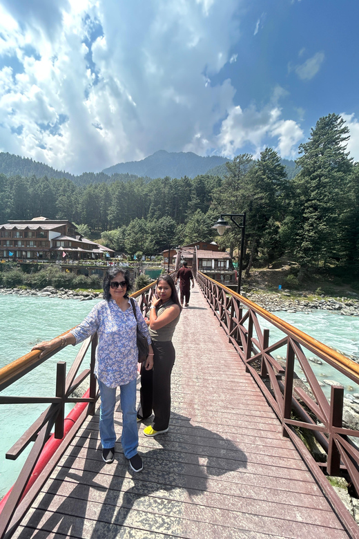 Pahalgam Panorama: an Enchanting Tour From Srinagar