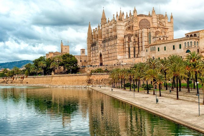 Palma De Mallorca Guided Tour With Hotel Pick up