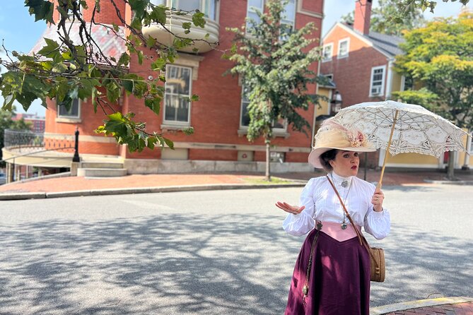 Parasols and Pocket Watches: A History Tour - A Glimpse Into the Past