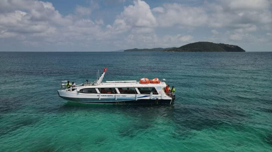 Phu Quoc Canoe Excursion, Discover Three Stunning Islands
