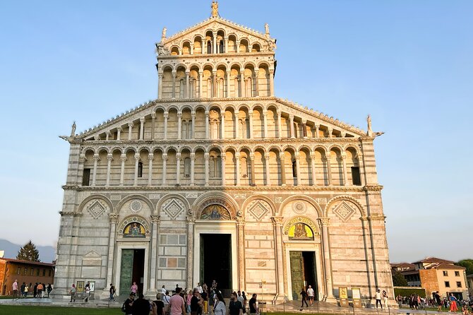 Pisa: Timed Entrance to Leaning Tower & Cathedral With Audioguide